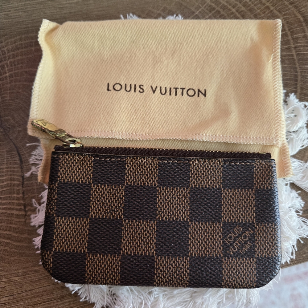 Louis Vuitton Key Cles In Damier Ebene
